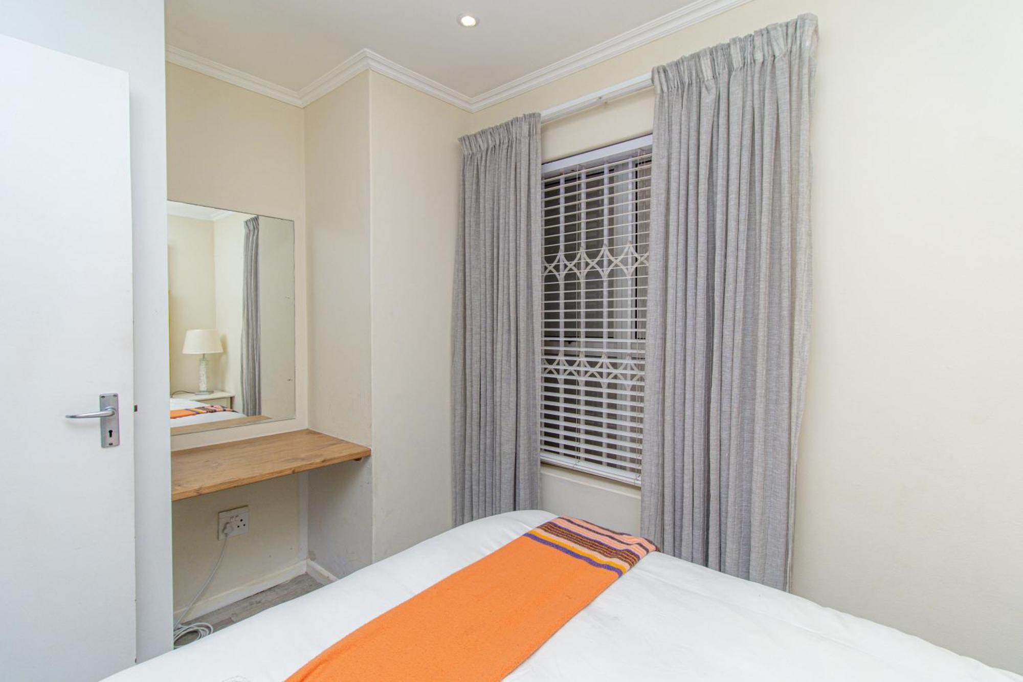 Modern Seaview Apartment Port Elizabeth Bagian luar foto