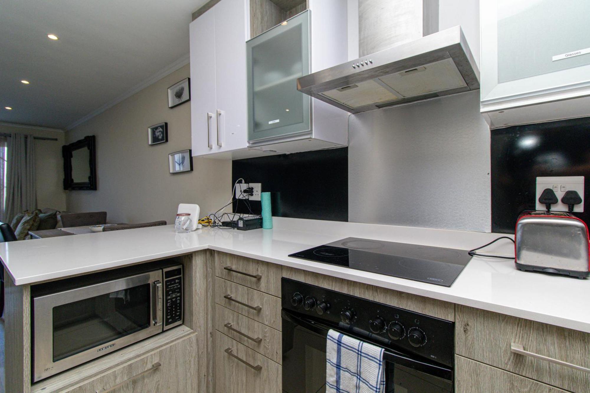 Modern Seaview Apartment Port Elizabeth Bagian luar foto